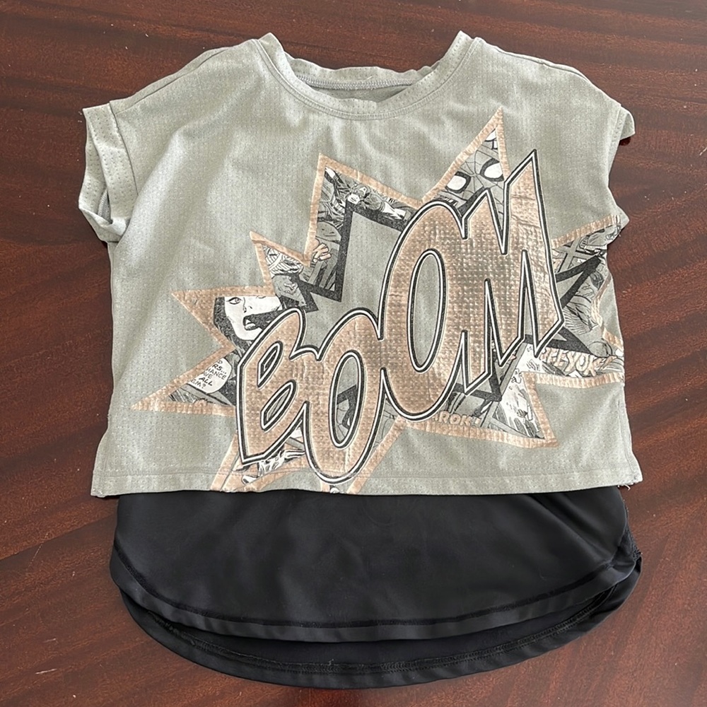 4 for $13 - Girl’s active wear Marvel theme from GAP size XS